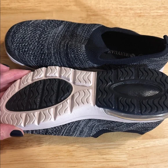 Skechers Women's Black Knit Slip-On Sneakers - Picture 2 of 2